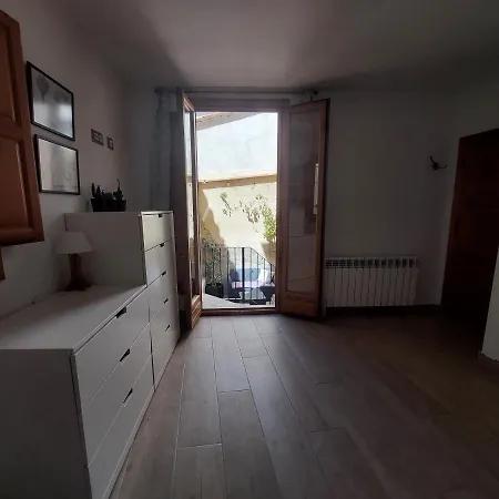 Ca La Abuela Apartment *